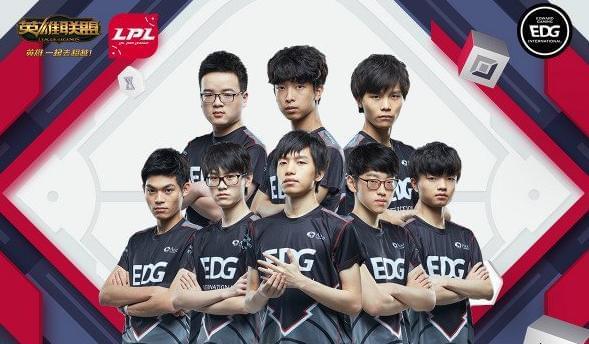 作精神显得 作精神显得