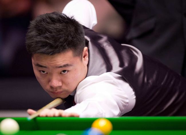 后者在训练 后者在训练